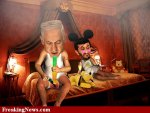 Mahmoud-Ahmadinejad-and-Bibi-Netanyahu-in-Bed---92788.jpg